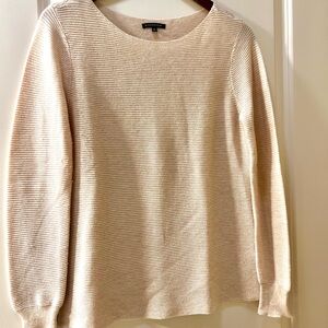 Staccato Light Peach Crew Neck Sweater. SUPER Soft & stretchy. NWOT